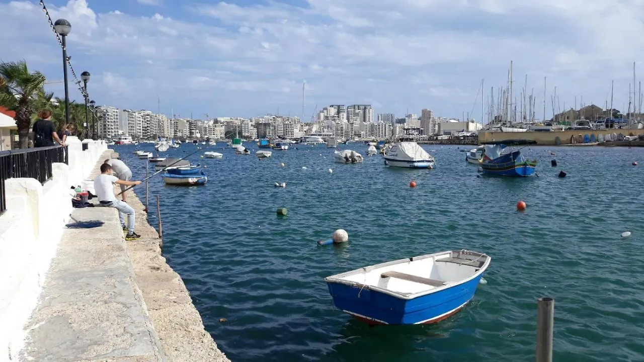 Gasthuis Shore Bridge Gzira